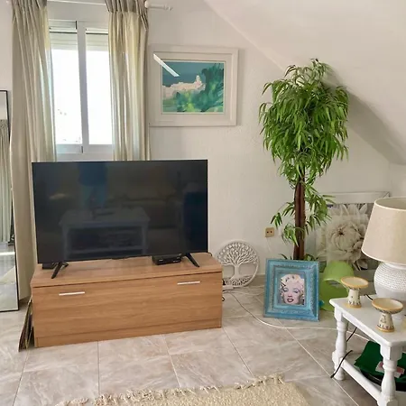 Atico En Con Aire Acondicionado Y Parking Privado - Es-373-16 Apartman